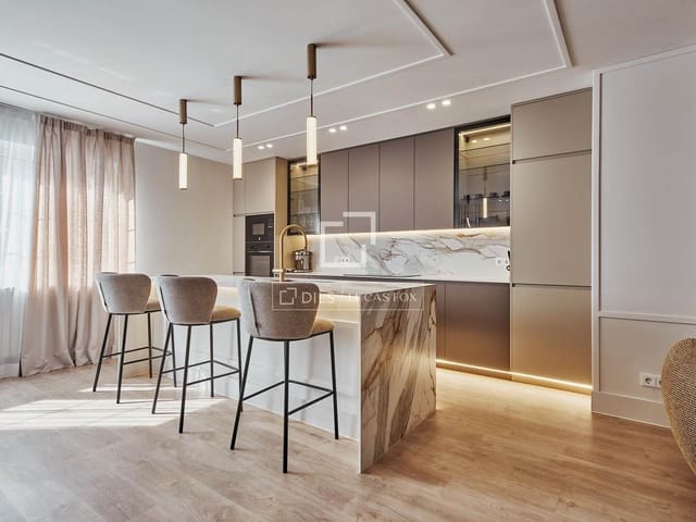 3 makuuhuone Huoneisto myytävänä paikassa Castellana, Madrid kaupunki - 2 409 000 € (Ref: 9572294)