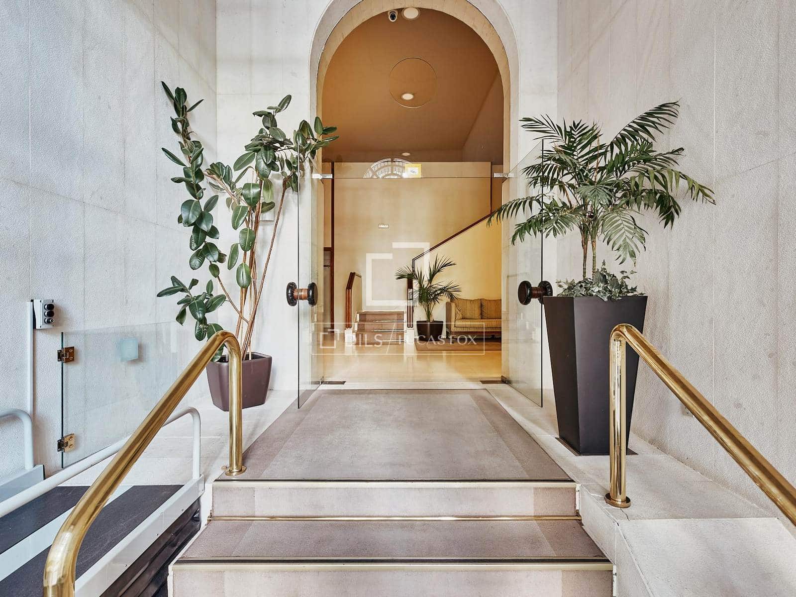 3 makuuhuone Huoneisto myytävänä paikassa Madrid kaupunki - 2 409 000 € (Ref: 9572294)