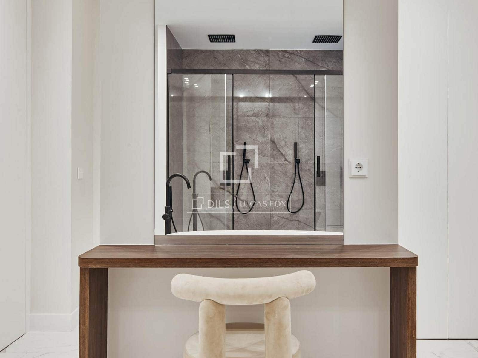 4 slaapkamer Appartement te koop in Madrid stad - € 3.409.000 (Ref: 9572295)