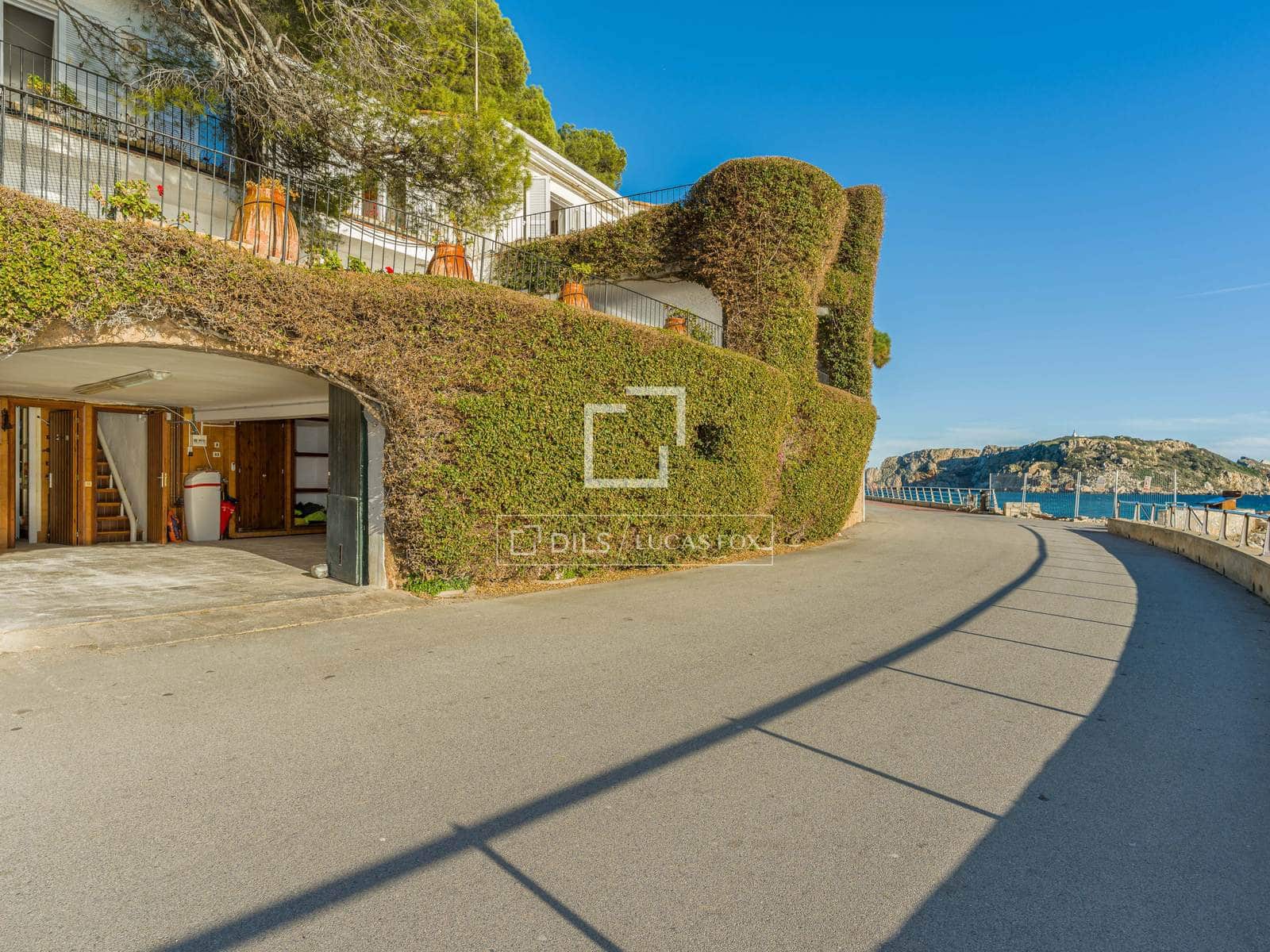 5 slaapkamer Villa te koop in L'Estartit met garage - € 2.100.000 (Ref: 9575165)