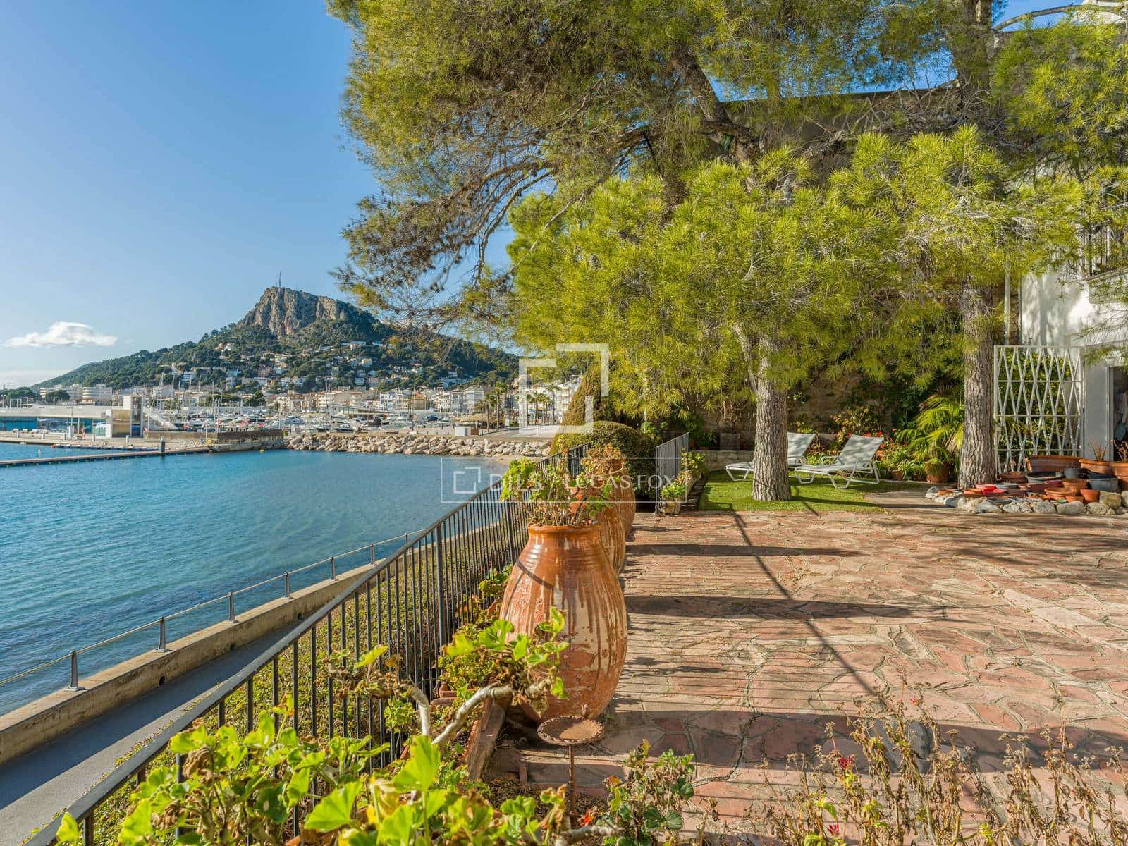 5 slaapkamer Villa te koop in L'Estartit met garage - € 2.100.000 (Ref: 9575165)