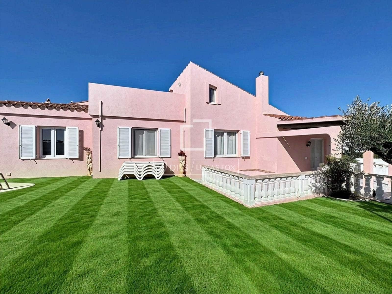 5 Zimmer Villa zu verkaufen in Es Castell mit Pool - 1.200.000 € (Ref: 9578990)