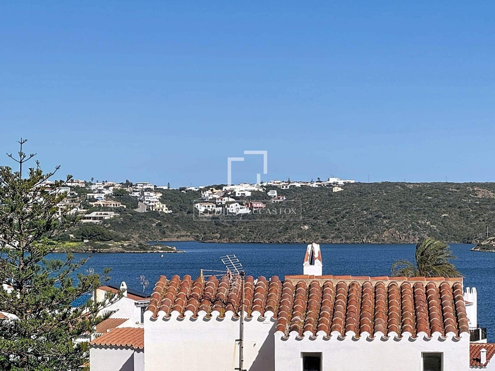 5 Zimmer Villa zu verkaufen in Es Castell mit Pool - 1.200.000 € (Ref: 9578990)