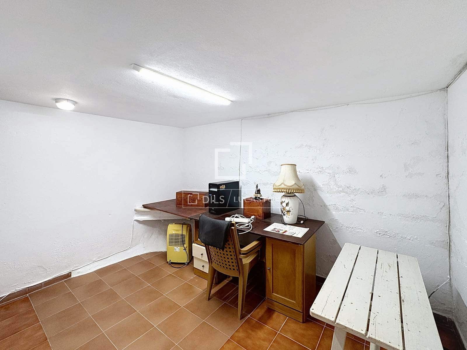 5 Zimmer Villa zu verkaufen in Es Castell mit Pool - 1.200.000 € (Ref: 9578990)