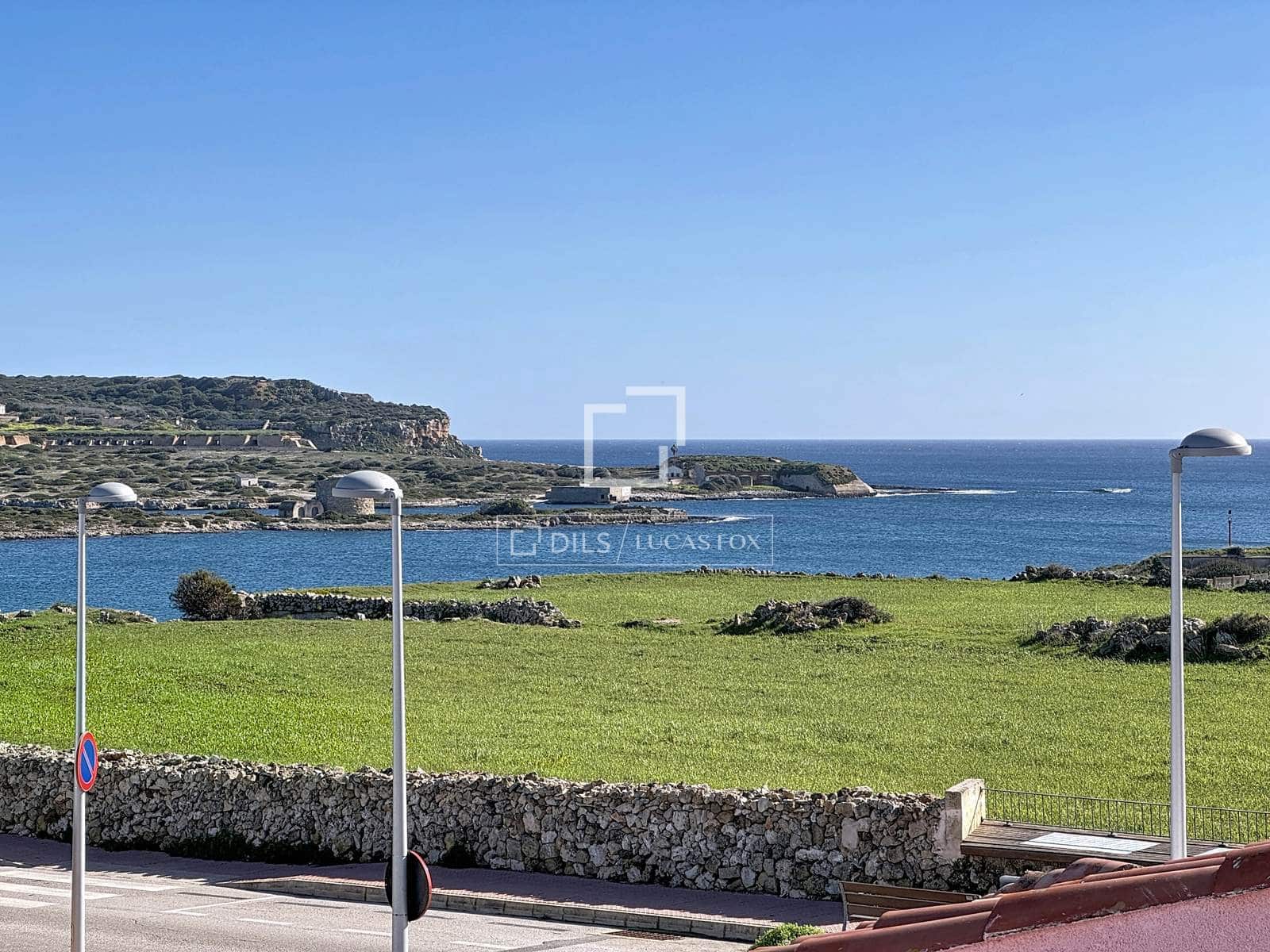 5 Zimmer Villa zu verkaufen in Es Castell mit Pool - 1.200.000 € (Ref: 9578990)