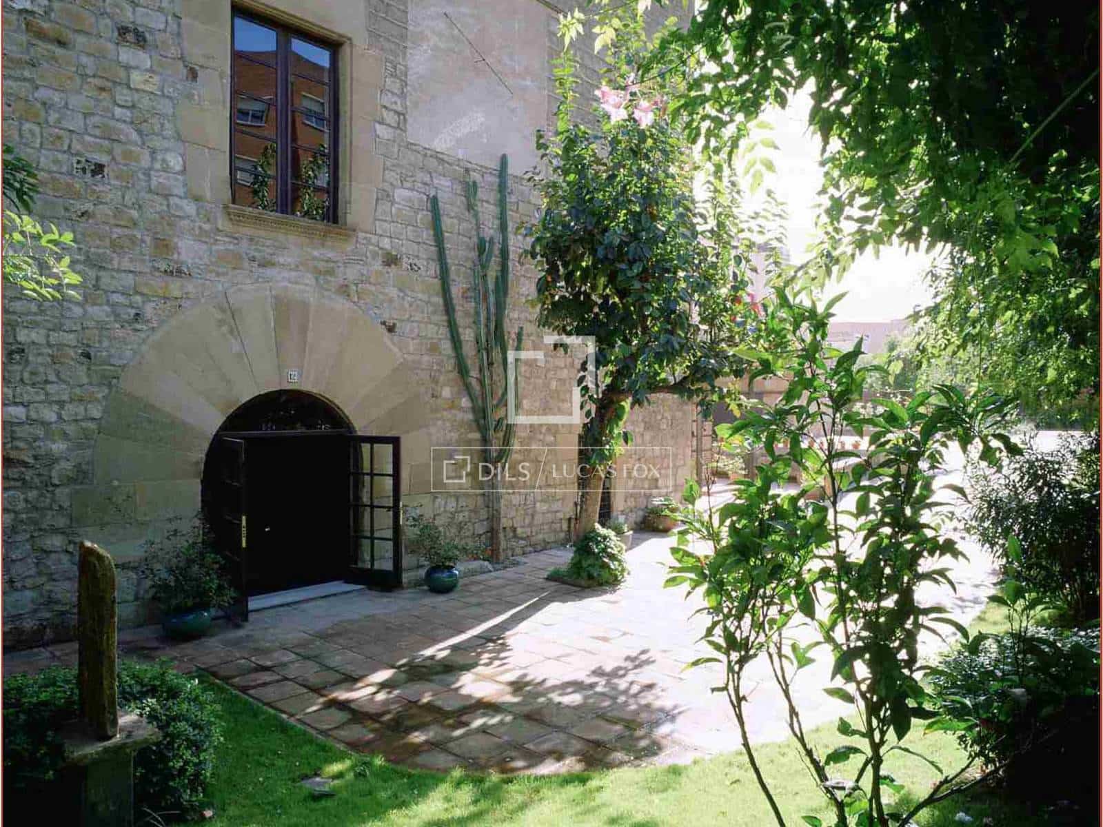 Gewerbe zu verkaufen in Cornella de Llobregat - 2.700.000 € (Ref: 9580377)