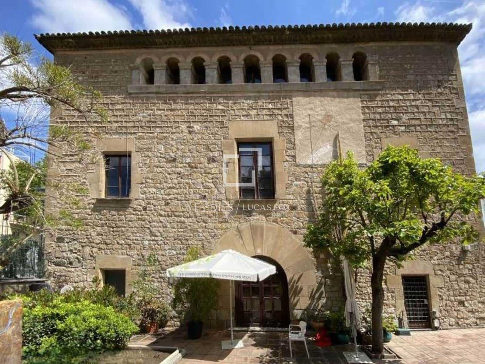 Gewerbe zu verkaufen in Cornella de Llobregat - 2.700.000 € (Ref: 9580377)