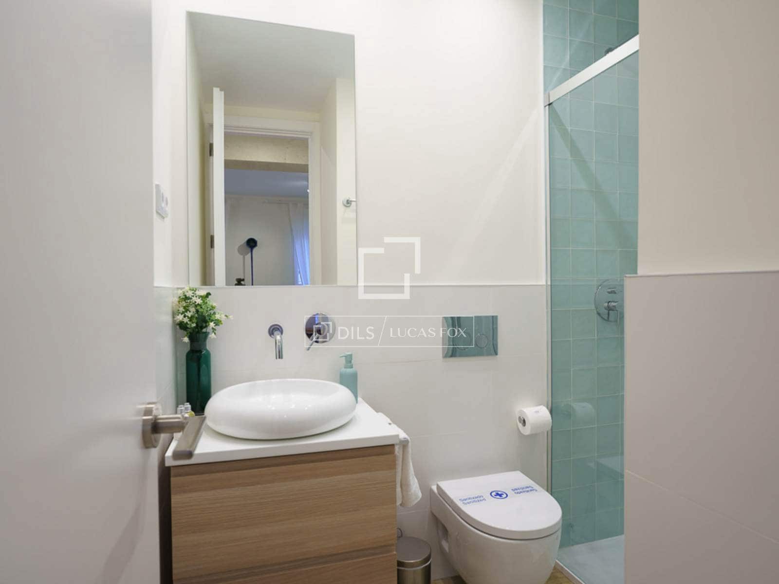 2 soverom Leilighet til leie i Madrid by med garasje - € 4 800 (Ref: 9580378)