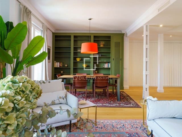 3 quarto Apartamento para arrendar em Almagro, Madrid cidade com garagem - 7 000 € (Ref: 9581231)