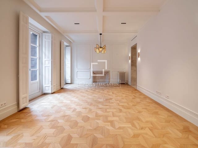 3 makuuhuone Huoneisto myytävänä paikassa Madrid kaupunki - 2 150 000 € (Ref: 9581234)