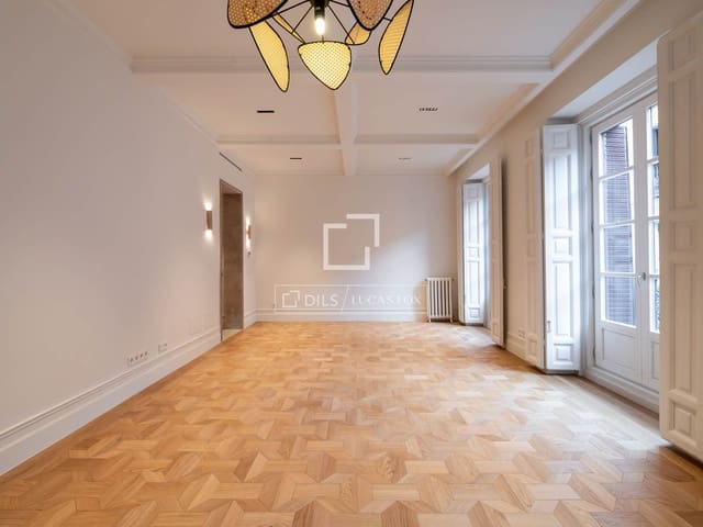 3 makuuhuone Huoneisto myytävänä paikassa Madrid kaupunki - 2 150 000 € (Ref: 9581234)