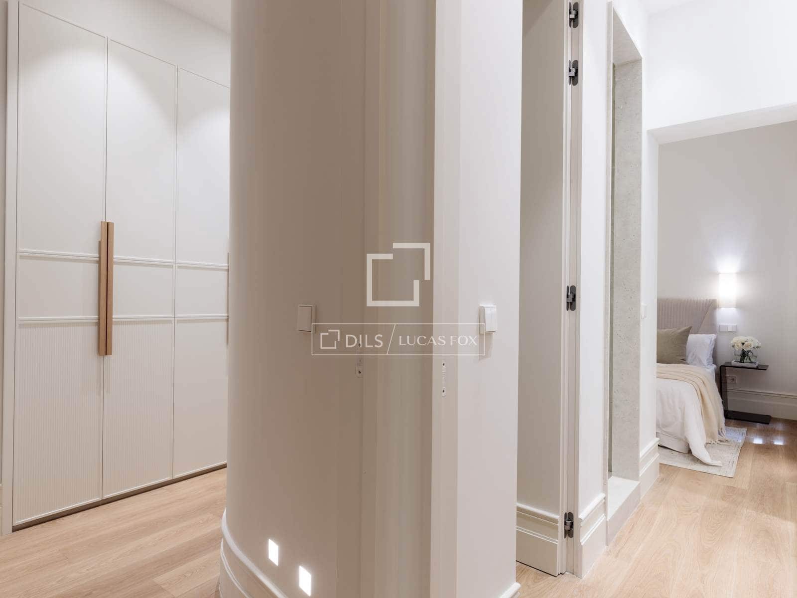 3 soveværelse Lejlighed til salg i Madrid by - € 1.990.000 (Ref: 9581234)
