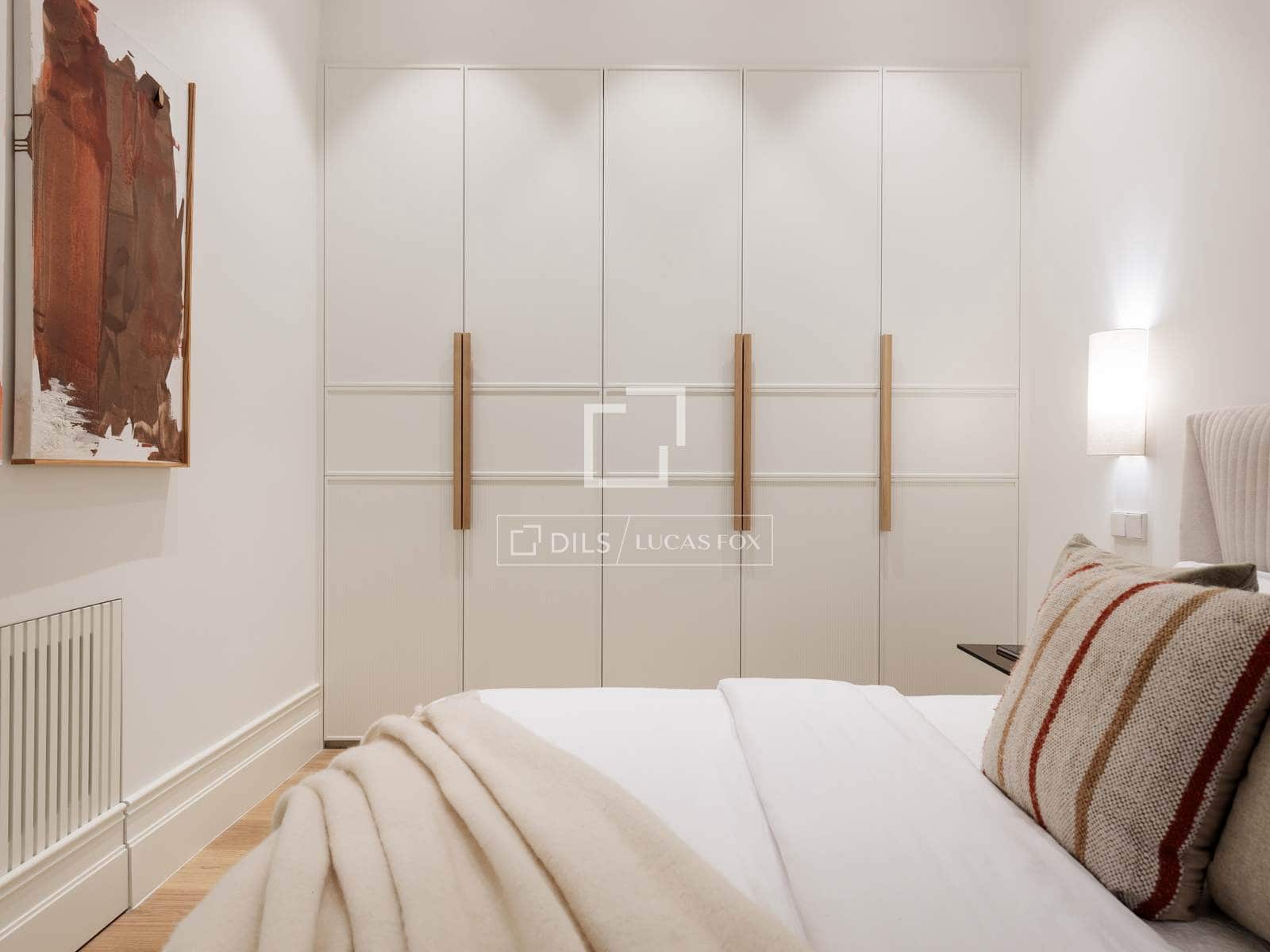 3 soveværelse Lejlighed til salg i Madrid by - € 1.990.000 (Ref: 9581234)