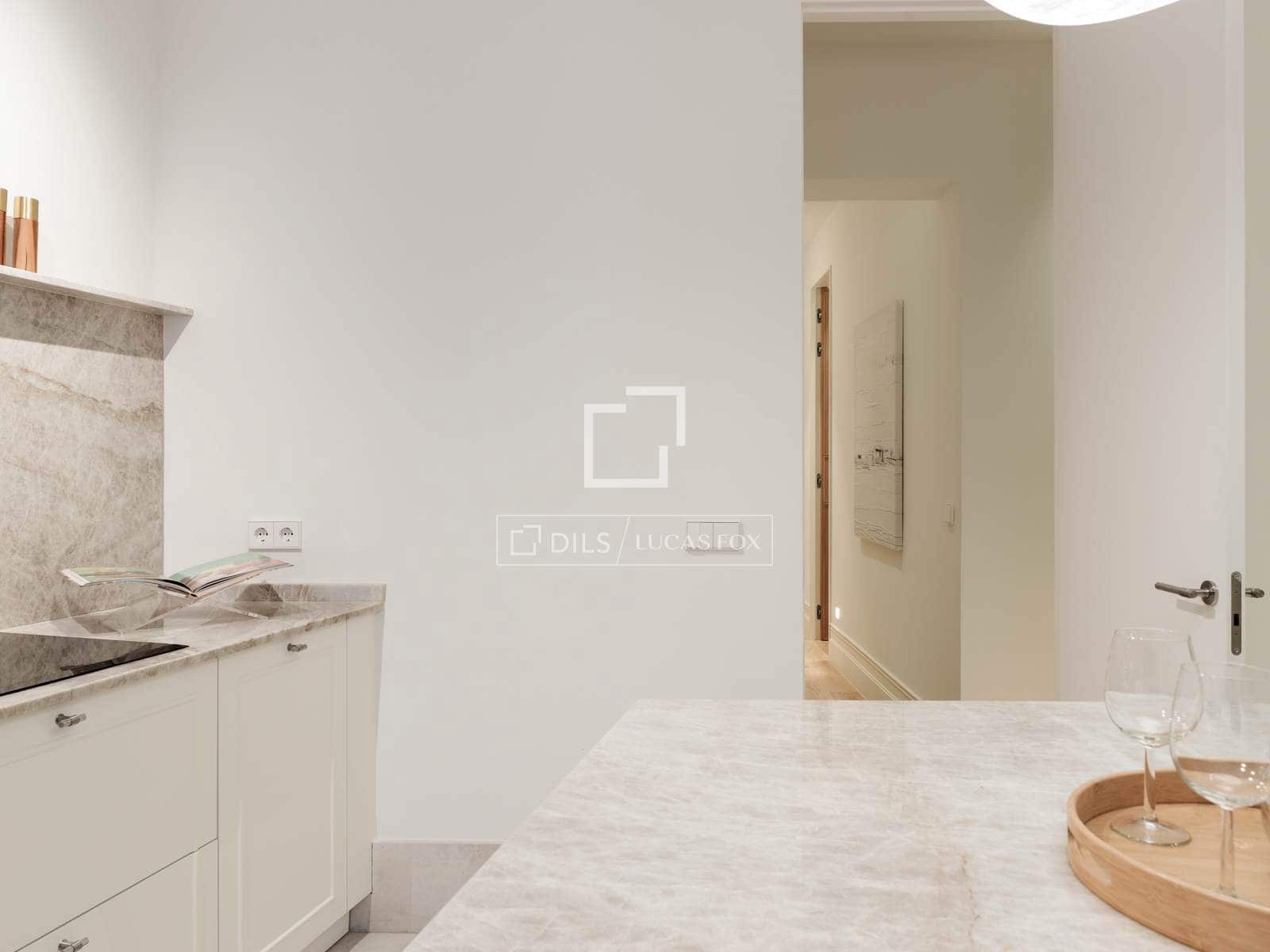 3 soveværelse Lejlighed til salg i Madrid by - € 1.990.000 (Ref: 9581234)