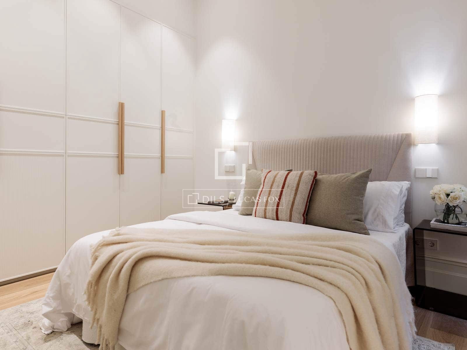 3 soveværelse Lejlighed til salg i Madrid by - € 1.990.000 (Ref: 9581234)