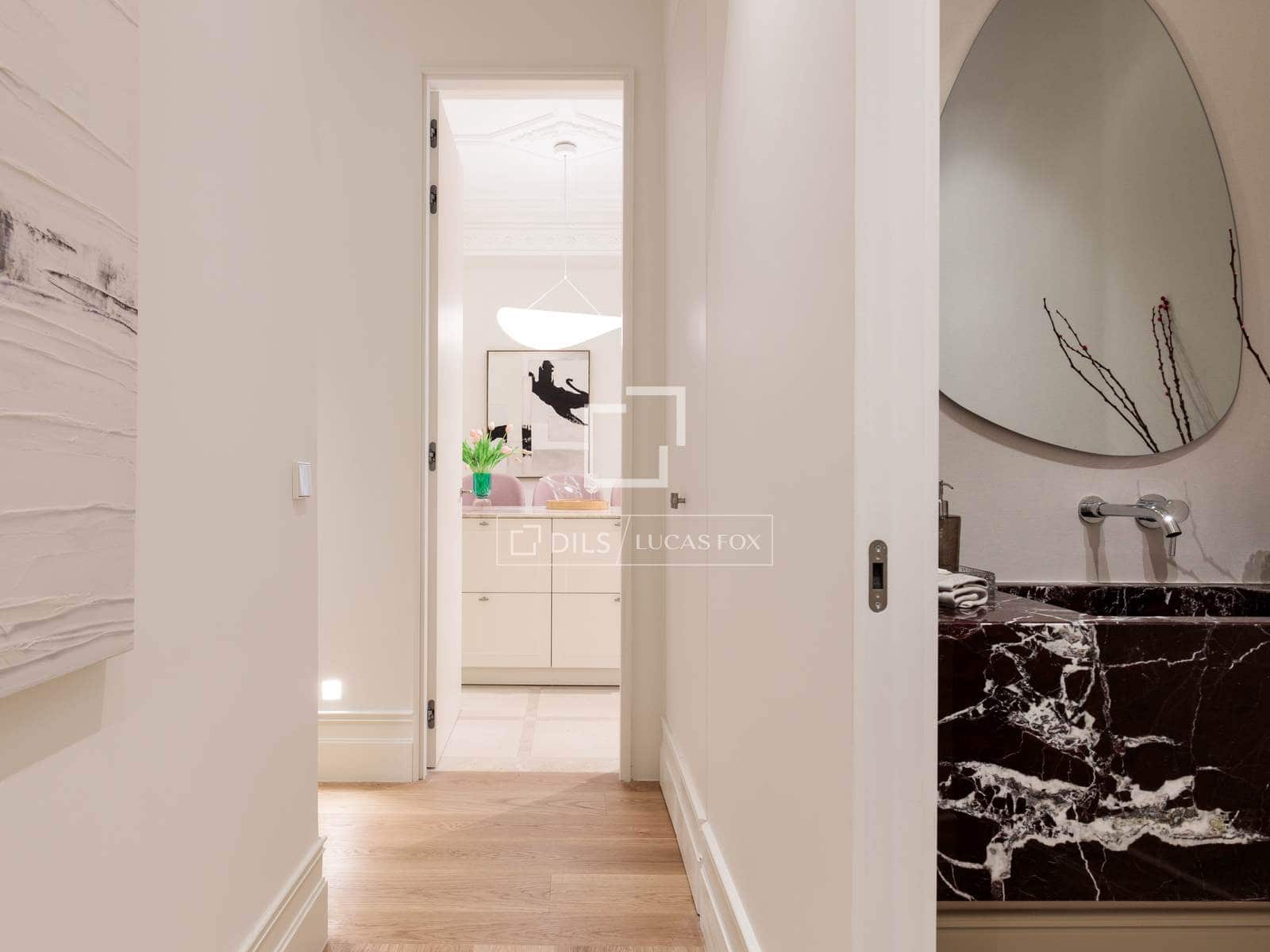 3 soveværelse Lejlighed til salg i Madrid by - € 1.990.000 (Ref: 9581234)