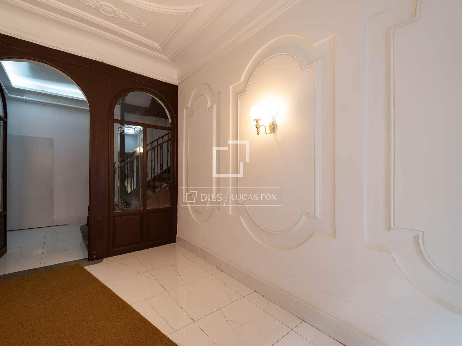 3 soveværelse Lejlighed til salg i Madrid by - € 1.990.000 (Ref: 9581234)