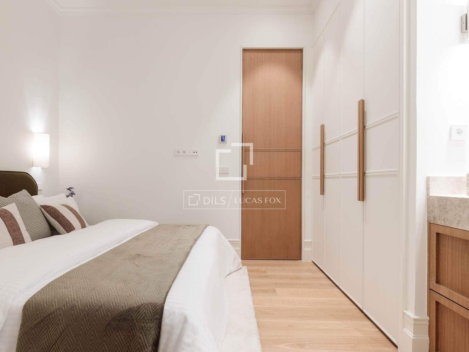 3 soveværelse Lejlighed til salg i Madrid by - € 1.990.000 (Ref: 9581234)