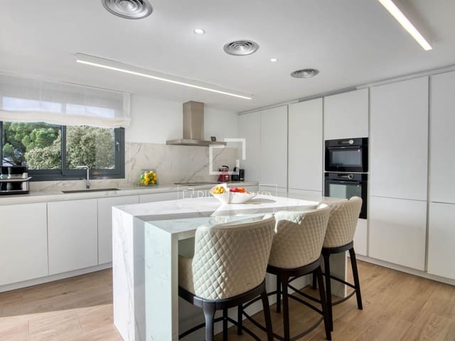 4 quarto Moradia para venda em Sant Feliu de Guíxols com piscina garagem - 2 650 000 € (Ref: 9581235)