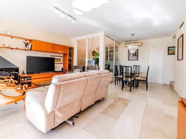 5 Zimmer Villa zu verkaufen in Sitges mit Pool Garage - 850.000 € (Ref: 9583147)