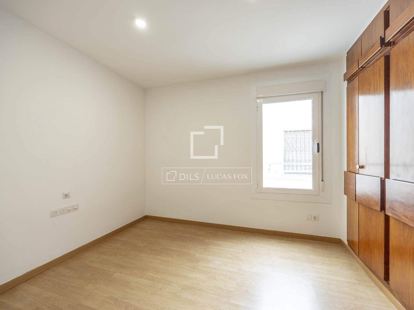 2 soveværelse Lejlighed til leje i Valencia by med garage - € 1.950 (Ref: 9583148)