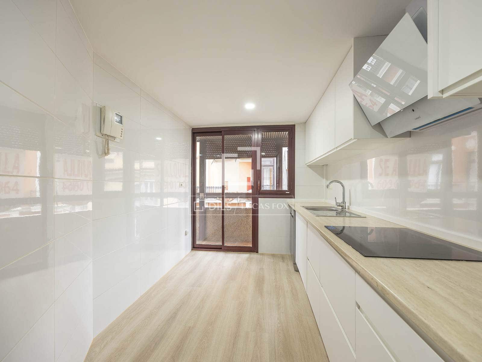 2 soveværelse Lejlighed til leje i Valencia by med garage - € 1.950 (Ref: 9583148)