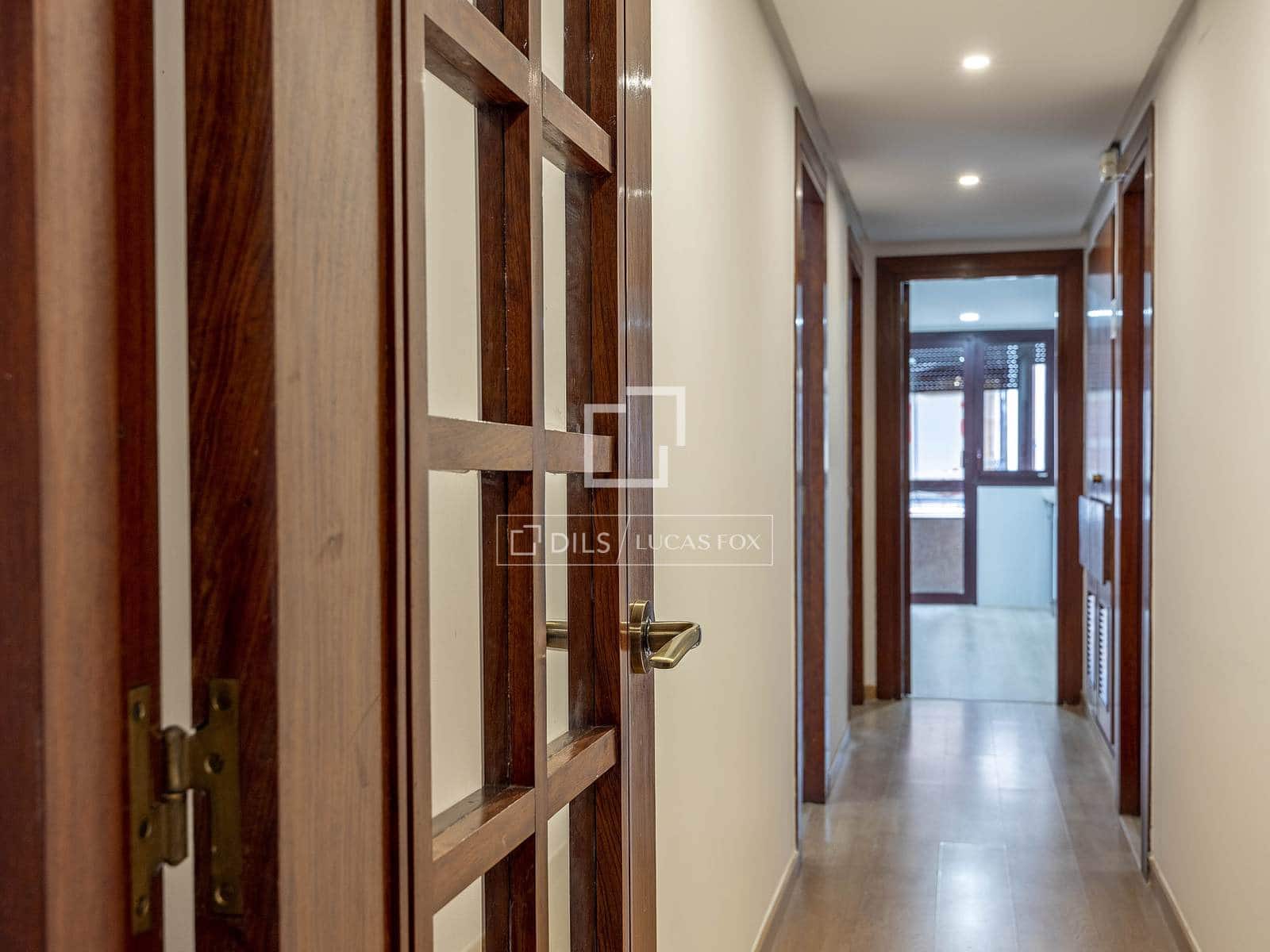 2 soveværelse Lejlighed til leje i Valencia by med garage - € 1.950 (Ref: 9583148)