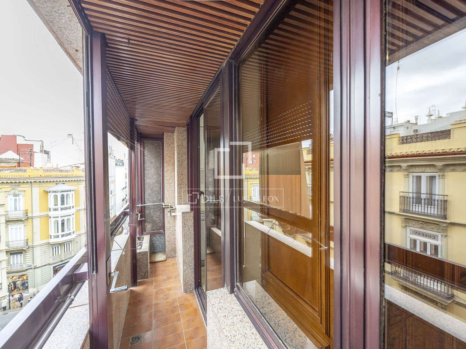 2 soveværelse Lejlighed til leje i Valencia by med garage - € 1.950 (Ref: 9583148)