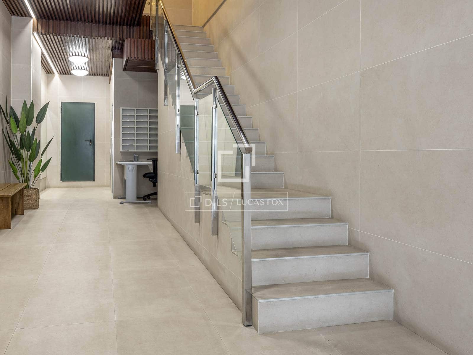 2 soveværelse Lejlighed til leje i Valencia by med garage - € 1.950 (Ref: 9583148)