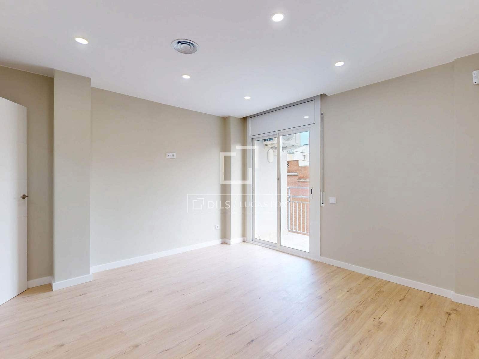 3 soveværelse Lejlighed til salg i Barcelona by - € 446.000 (Ref: 9583469)