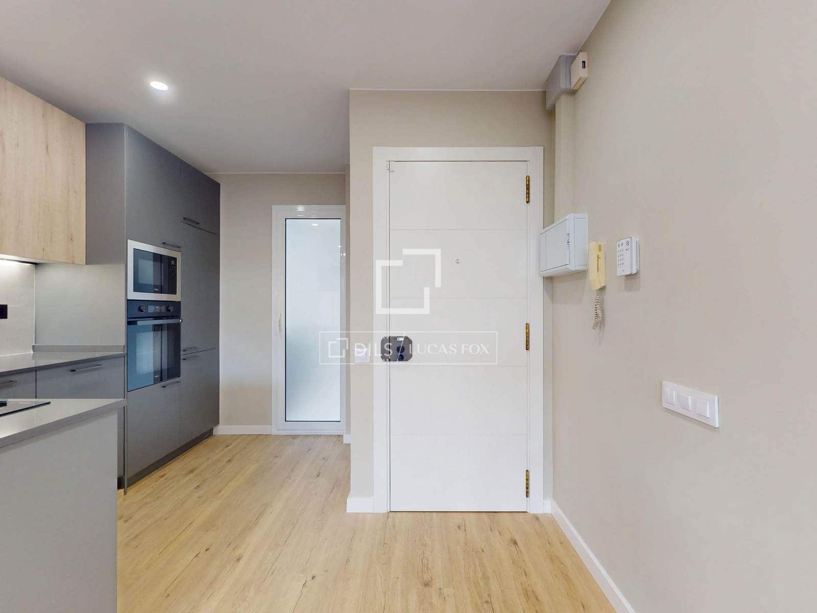 3 soveværelse Lejlighed til salg i Barcelona by - € 446.000 (Ref: 9583469)