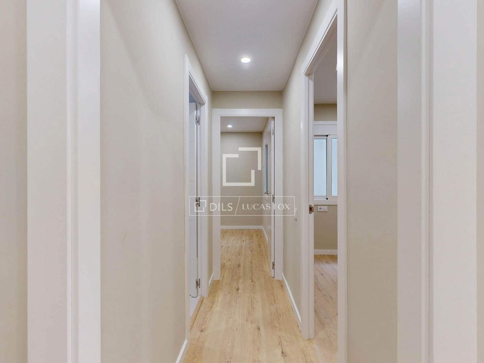 3 soveværelse Lejlighed til salg i Barcelona by - € 446.000 (Ref: 9583469)