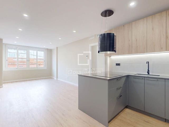 3 soveværelse Lejlighed til salg i Sants-Montjuïc, Barcelona by - € 446.000 (Ref: 9583469)