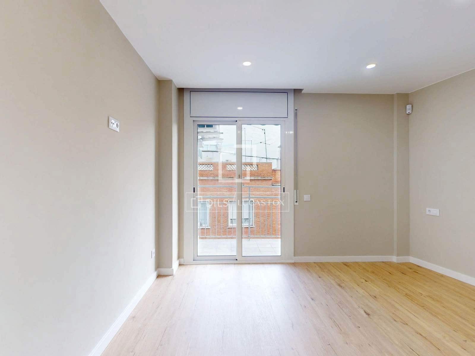 3 soveværelse Lejlighed til salg i Barcelona by - € 446.000 (Ref: 9583469)