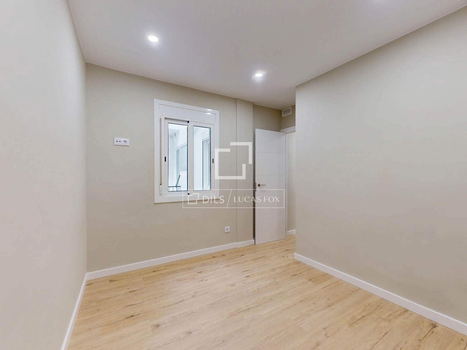 3 soveværelse Lejlighed til salg i Barcelona by - € 446.000 (Ref: 9583469)