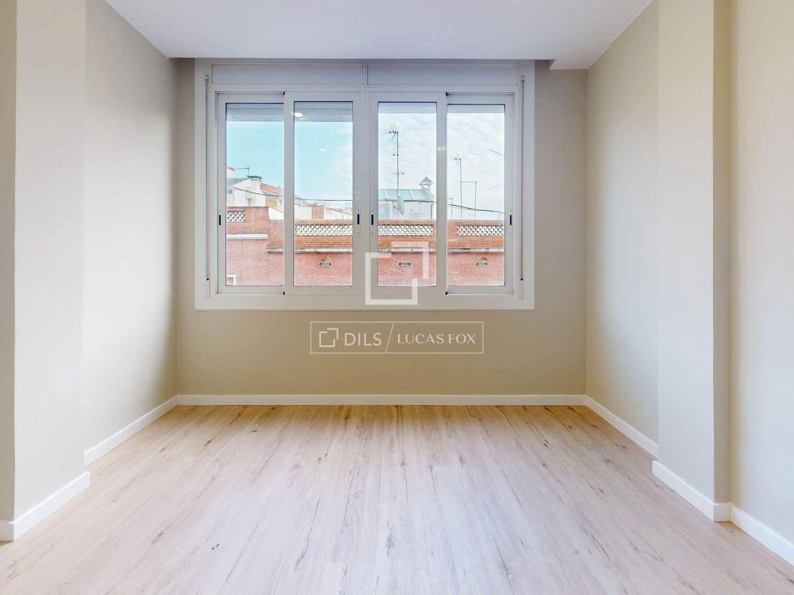 3 soveværelse Lejlighed til salg i Barcelona by - € 446.000 (Ref: 9583469)