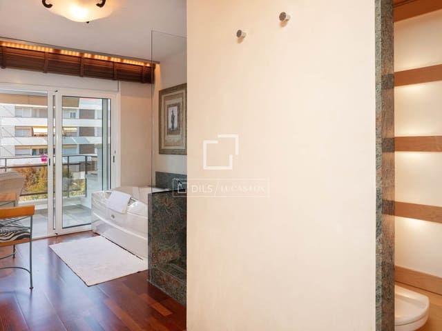 2 slaapkamer Appartement te koop in Lloret de Mar met zwembad garage - € 290.000 (Ref: 9583470)