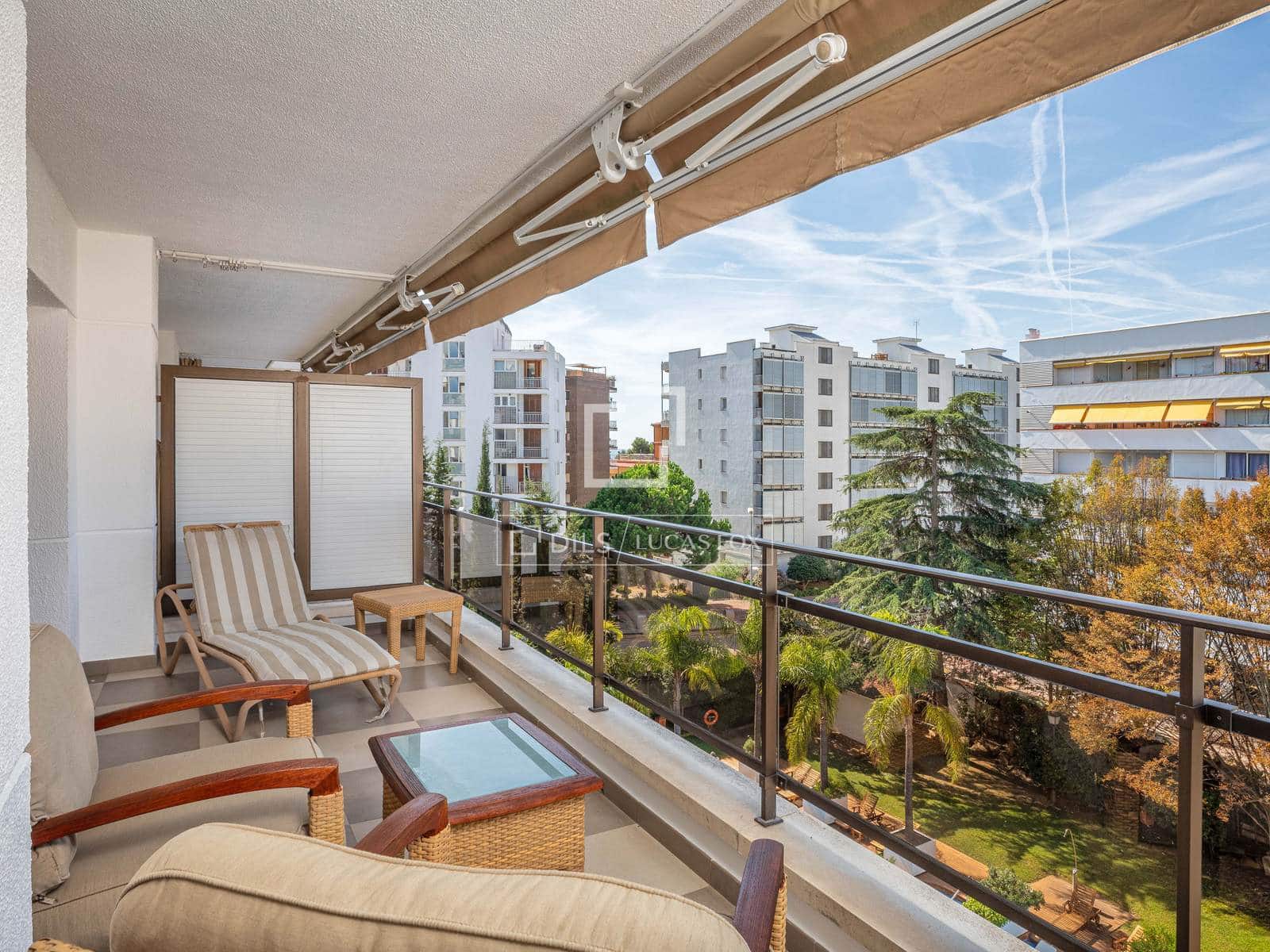 2 slaapkamer Appartement te koop in Lloret de Mar met zwembad garage - € 290.000 (Ref: 9583470)