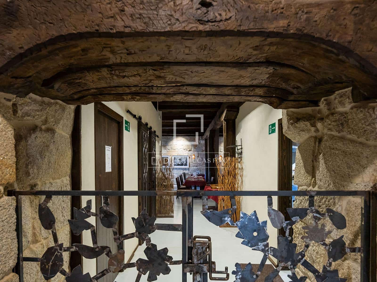 7 bedroom Villa for sale in Parada de Sil with garage - € 1,370,000 (Ref: 9583471)