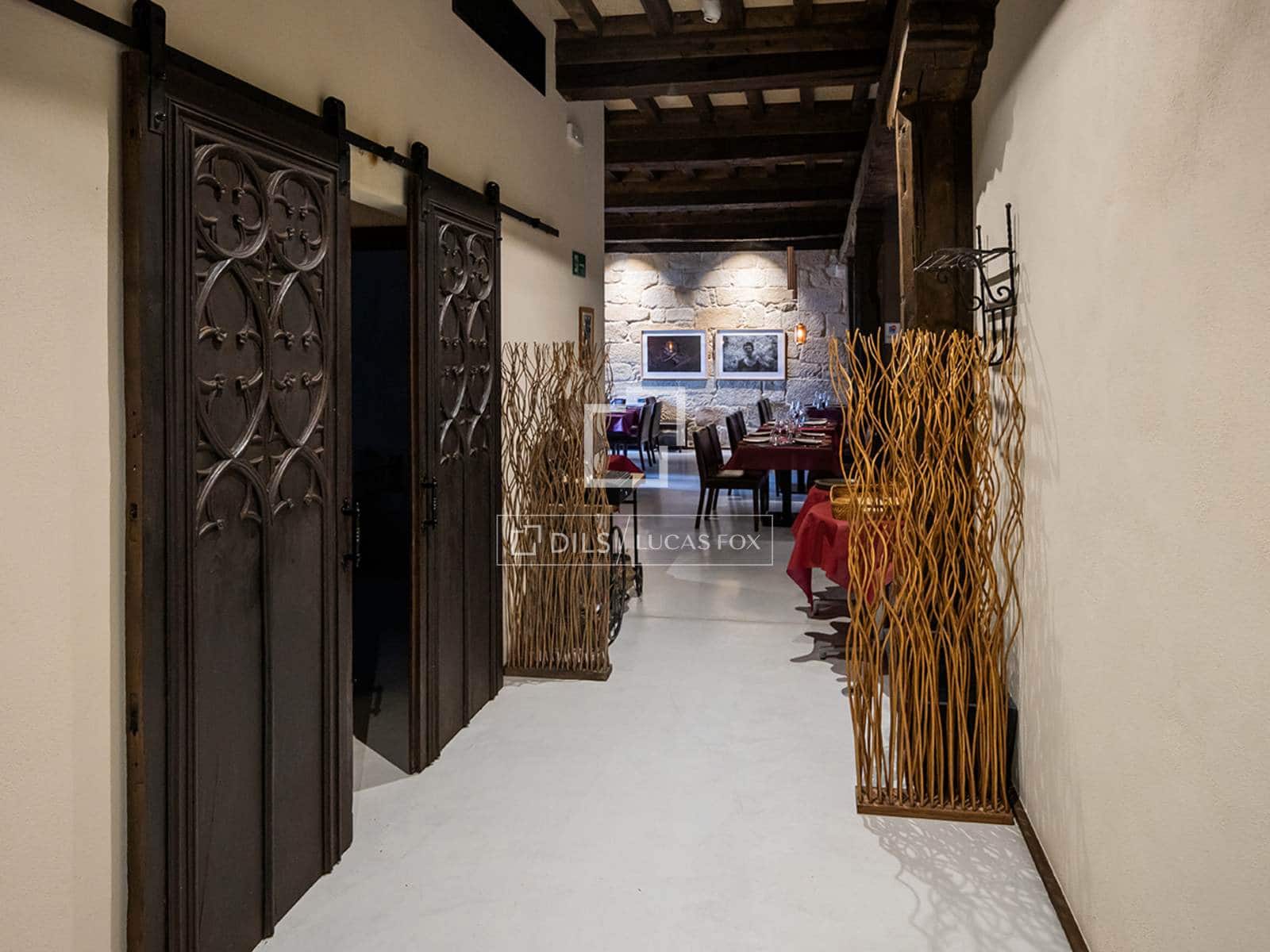 7 bedroom Villa for sale in Parada de Sil with garage - € 1,370,000 (Ref: 9583471)