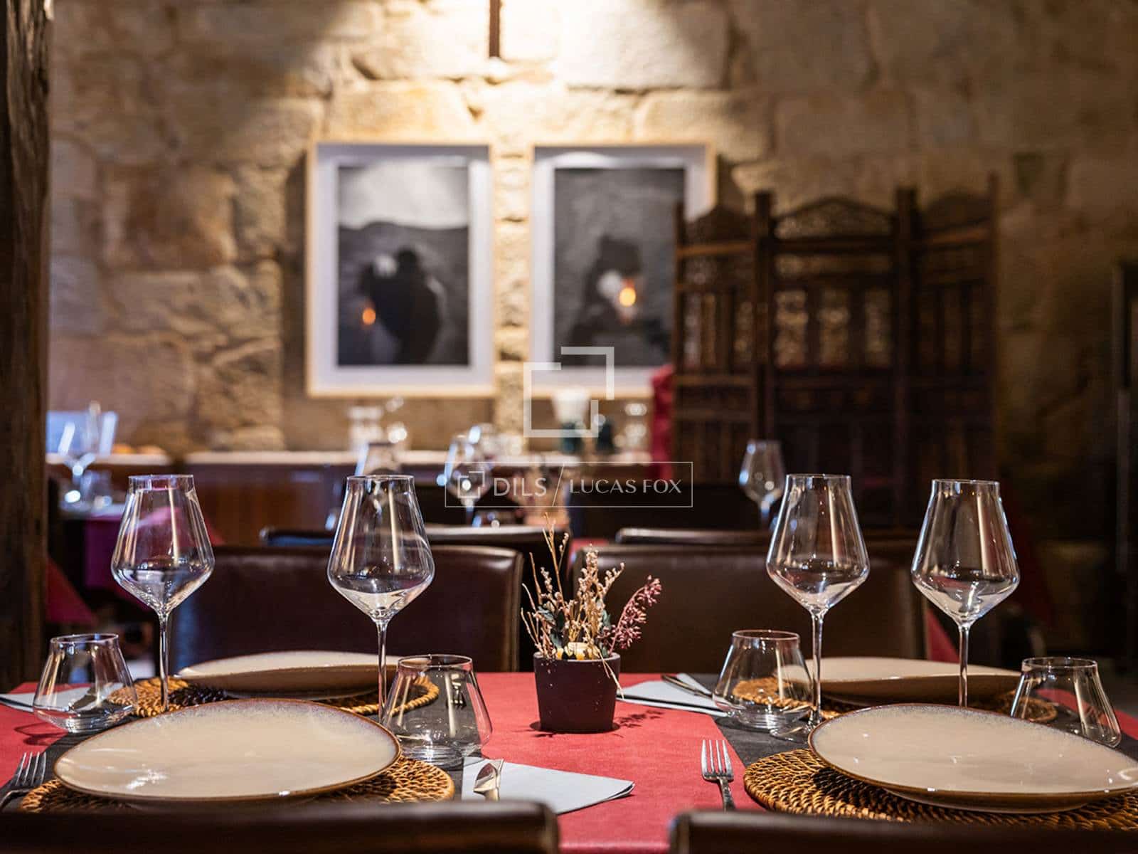 7 bedroom Villa for sale in Parada de Sil with garage - € 1,370,000 (Ref: 9583471)