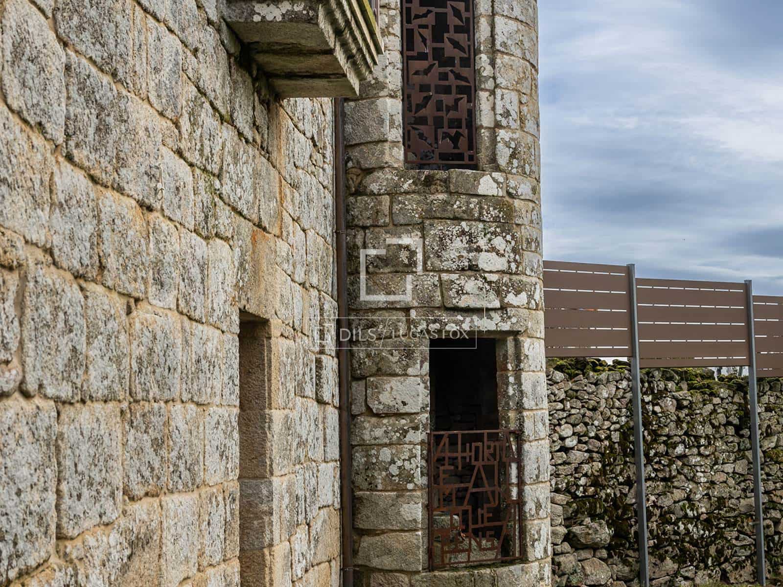 7 bedroom Villa for sale in Parada de Sil with garage - € 1,370,000 (Ref: 9583471)