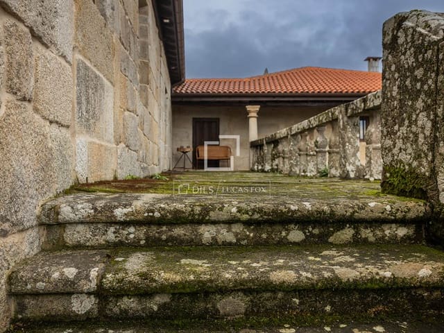 7 bedroom Villa for sale in Parada de Sil with garage - € 1,370,000 (Ref: 9583471)