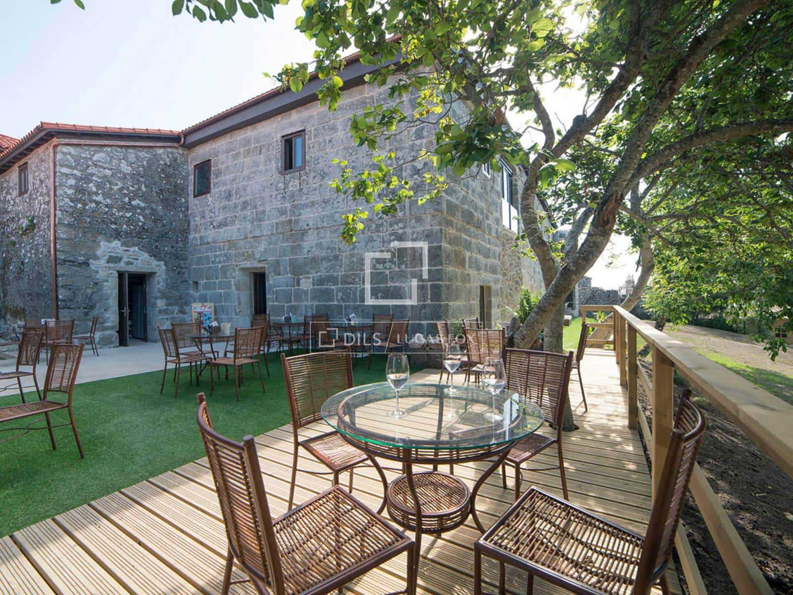 7 bedroom Villa for sale in Parada de Sil with garage - € 1,370,000 (Ref: 9583471)