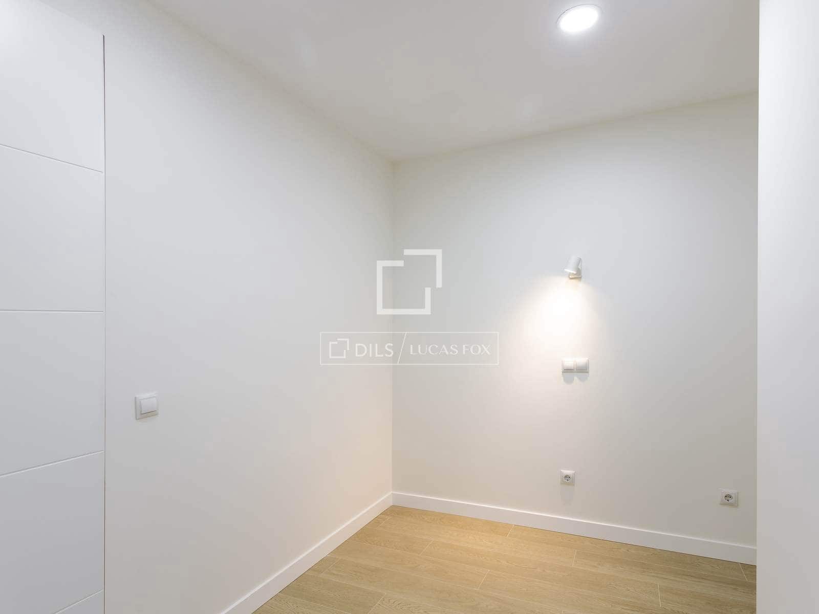 2 quarto Apartamento para arrendar em Madrid cidade - 2 300 € (Ref: 9584599)