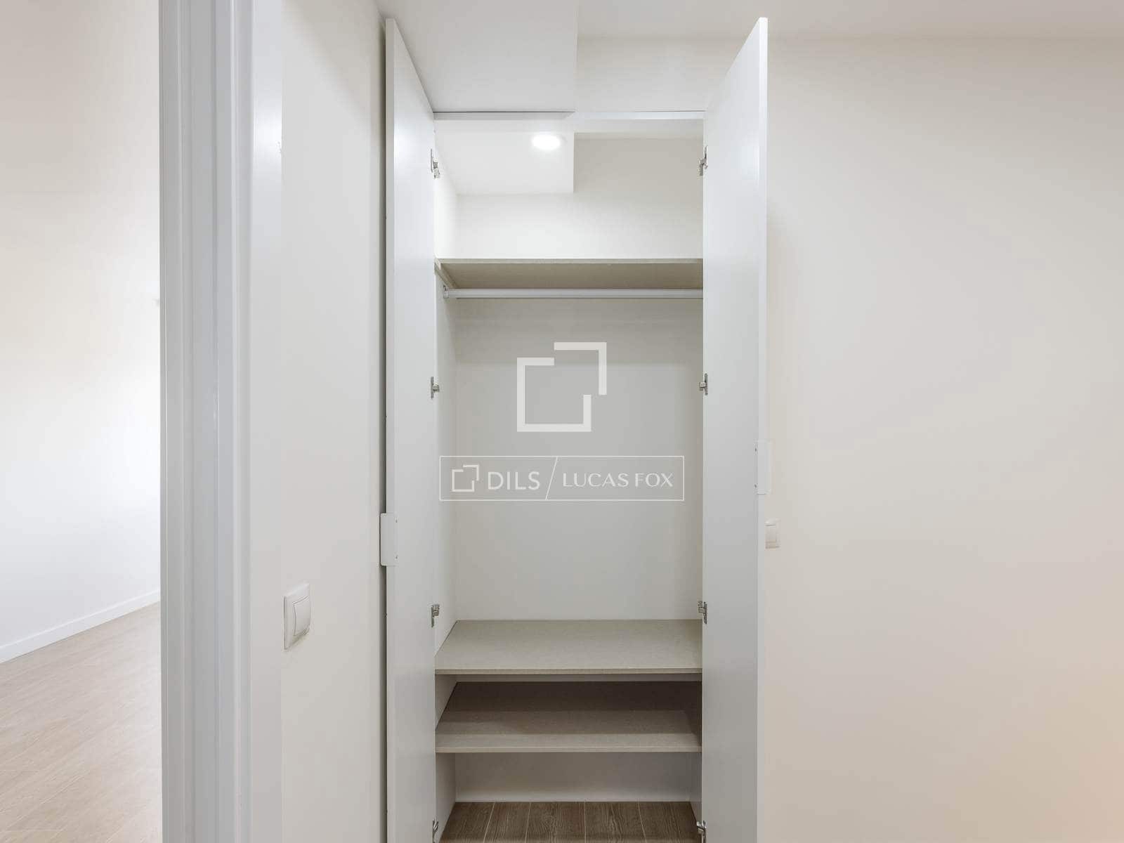 2 quarto Apartamento para arrendar em Madrid cidade - 2 300 € (Ref: 9584599)