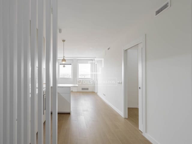 2 slaapkamer Appartement te huur in Argüelles, Madrid stad - € 2.300 (Ref: 9584599)