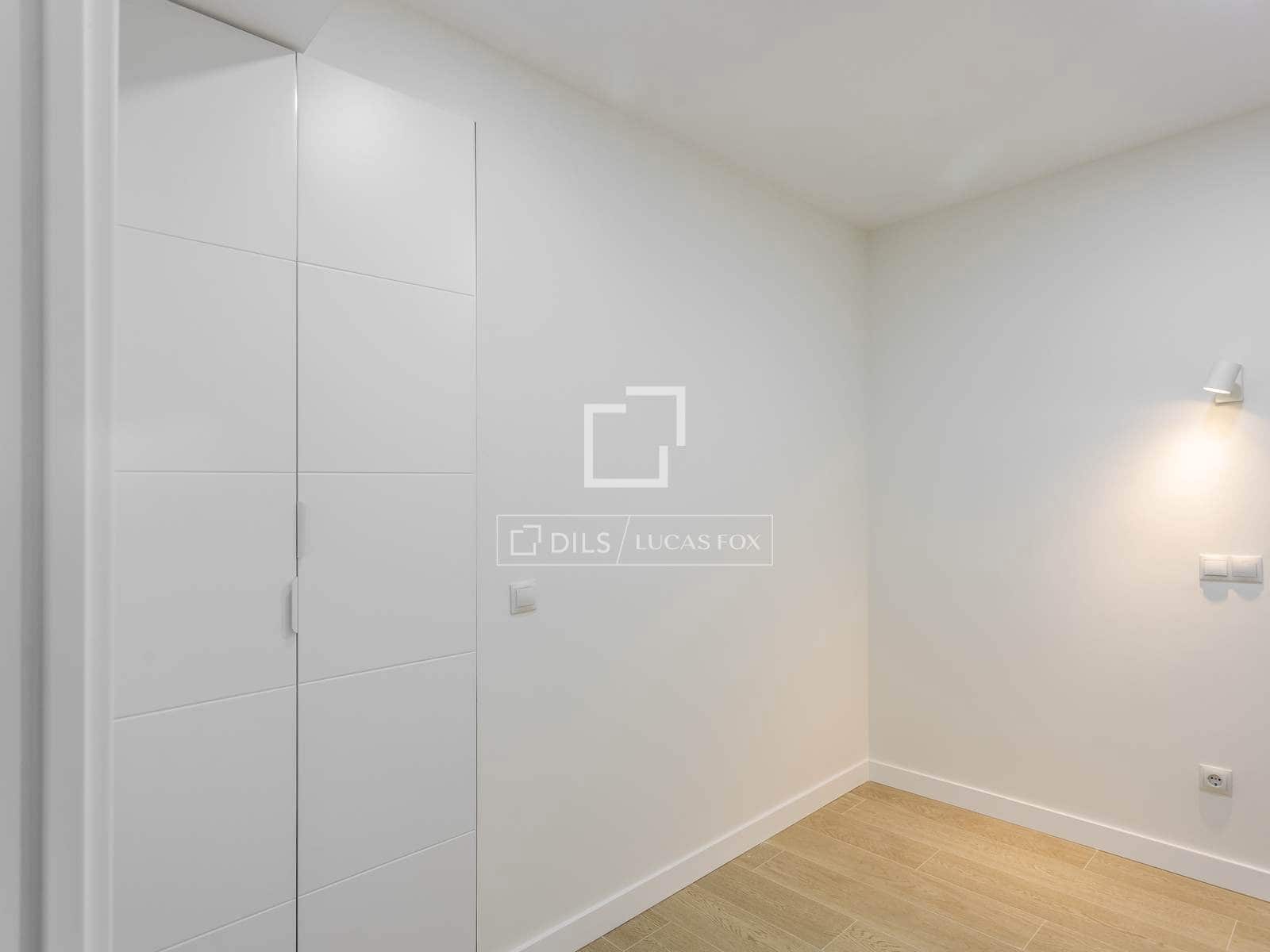 2 quarto Apartamento para arrendar em Madrid cidade - 2 300 € (Ref: 9584599)