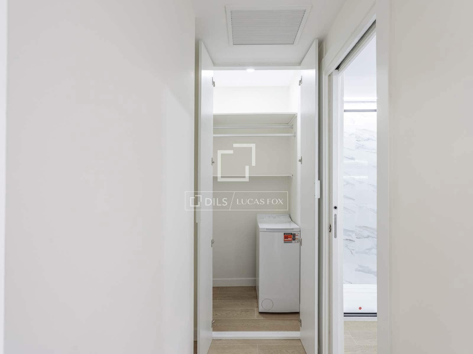 2 quarto Apartamento para arrendar em Madrid cidade - 2 300 € (Ref: 9584599)