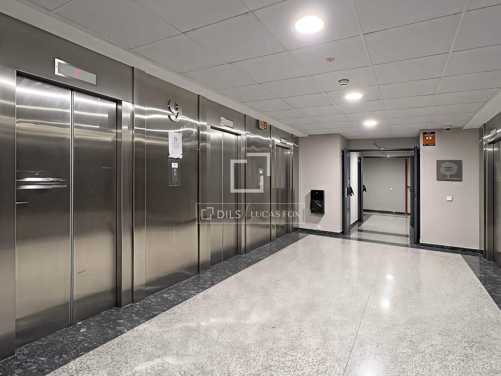 2 quarto Apartamento para arrendar em Madrid cidade - 2 300 € (Ref: 9584599)